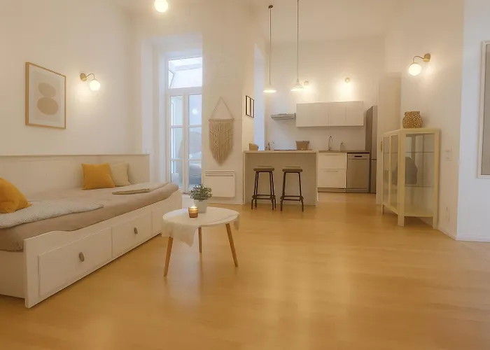 Apartment Maria With Little Hang Out Place
